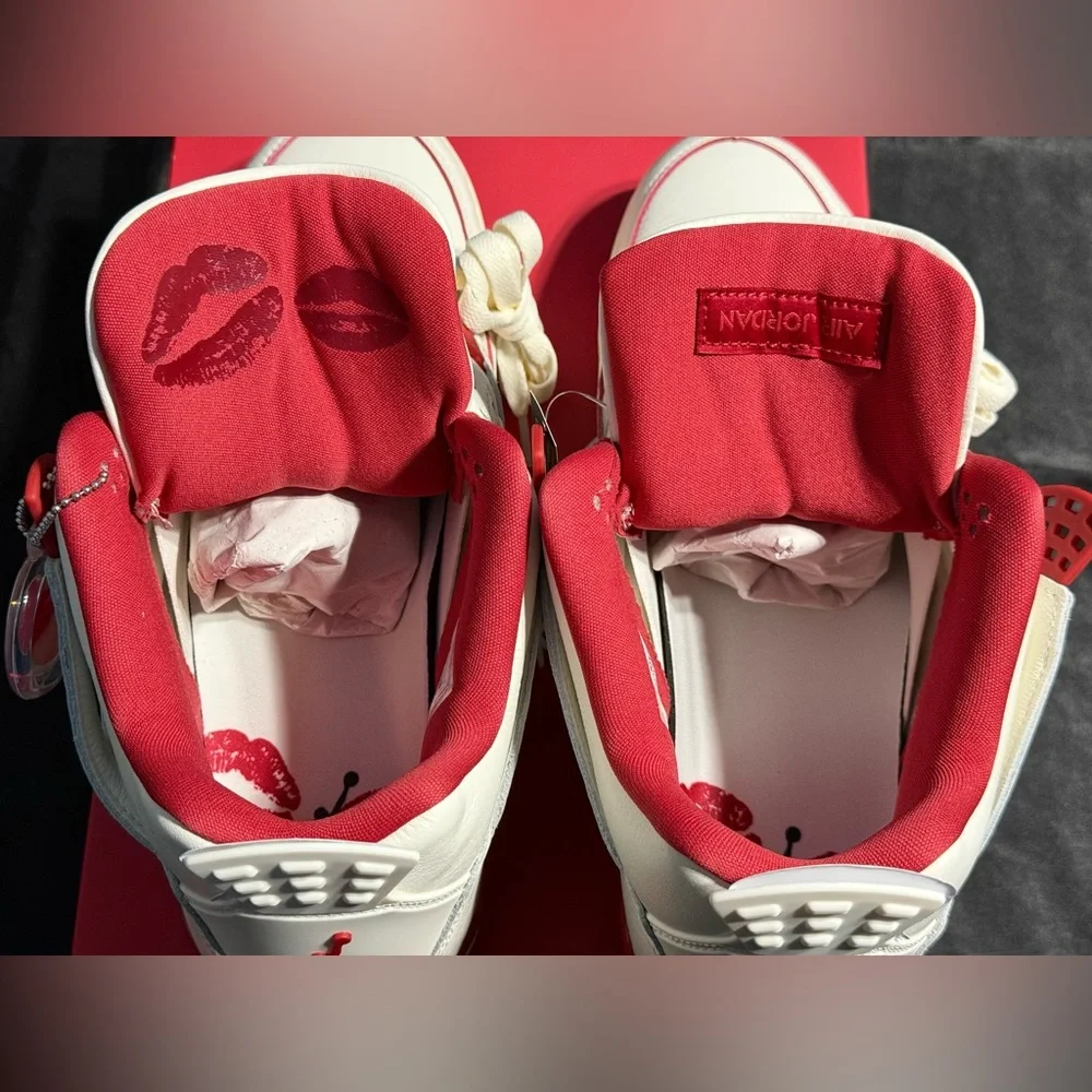 Women's Size 14/Men's Size 12.5 - Air Jordan 4 Retro "Pale Ivory and Tough Red" - Picture 11 of 16